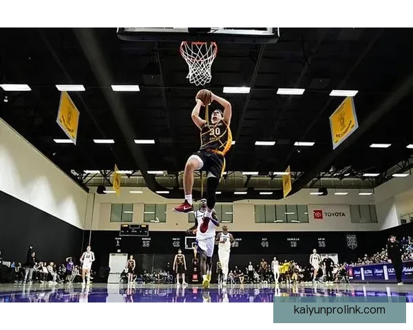 NBA G联赛惊险收官 杰弗里斯末节狂砍16分助斯托克顿绝杀南湾湖人