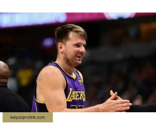 湖人伤情严重东契奇恐缺席前两轮季后赛紫金能否闯西决复出悬念重重